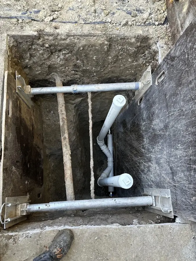 Experienced plumber completing Drain Cleaning work in Wallburg
